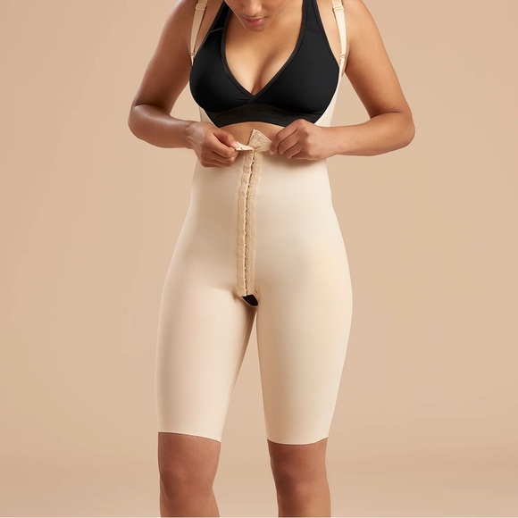 Marena | Compression Garment with High Back/Short Length - Picture 6 of 10
